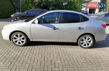 Седан Hyundai Elantra 2010 в 