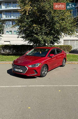 Седан Hyundai Elantra 2016 в 