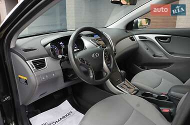 Седан Hyundai Elantra 2012 в 