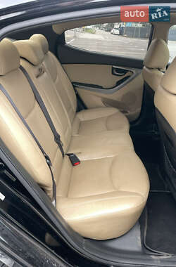 Седан Hyundai Elantra 2012 в 