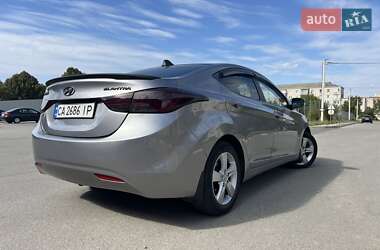 Седан Hyundai Elantra 2013 в 