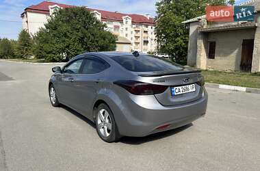 Седан Hyundai Elantra 2013 в 