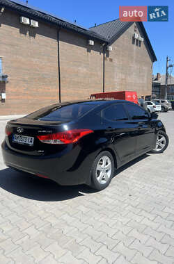 Седан Hyundai Elantra 2012 в 