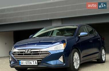 Седан Hyundai Elantra 2018 в 