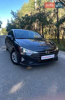 Седан Hyundai Elantra 2020 в 