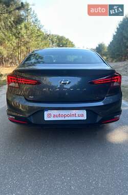Седан Hyundai Elantra 2020 в 