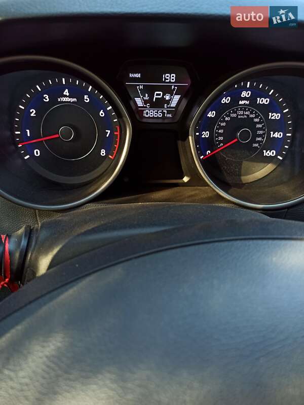 Седан Hyundai Elantra 2014 в Харькове