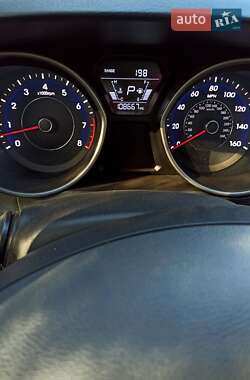 Седан Hyundai Elantra 2014 в 