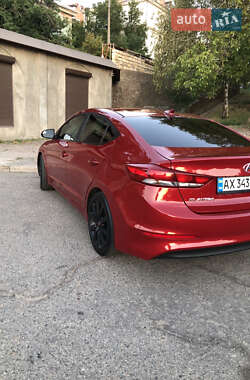 Седан Hyundai Elantra 2017 в 