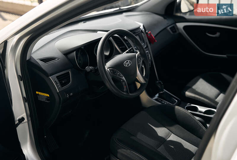 Хэтчбек Hyundai Elantra 2014 в Одессе фото 16 Хэтчбек Hyundai Elantra 2014 в Одессе