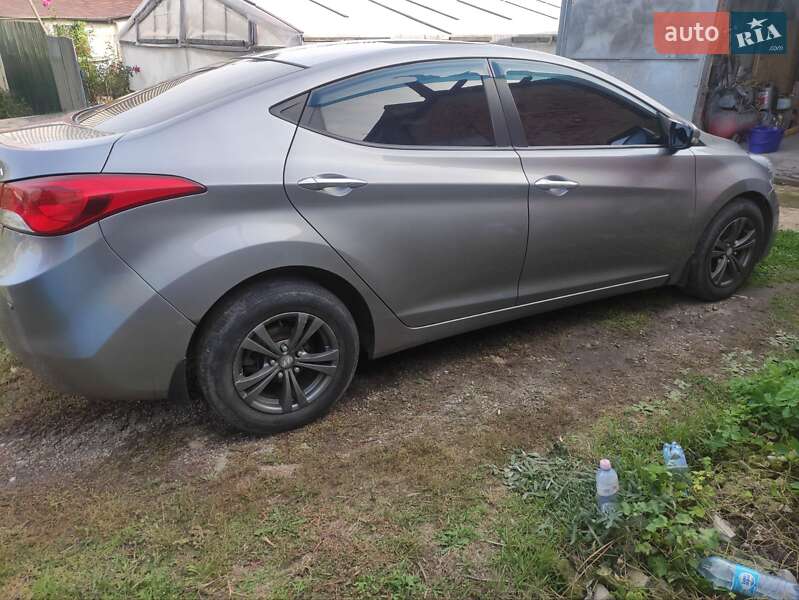 Седан Hyundai Elantra 2011 в Харькове
