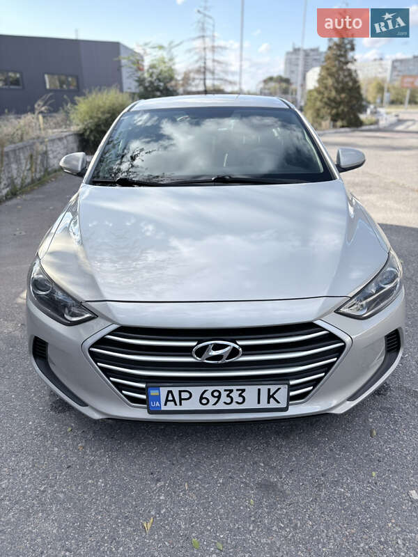 Седан Hyundai Elantra 2016 в 