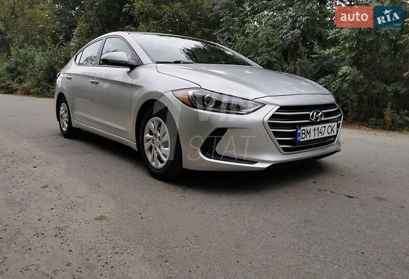 Седан Hyundai Elantra 2018 в Киеве