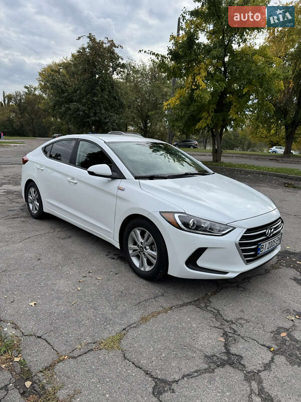 Hyundai Elantra 2018