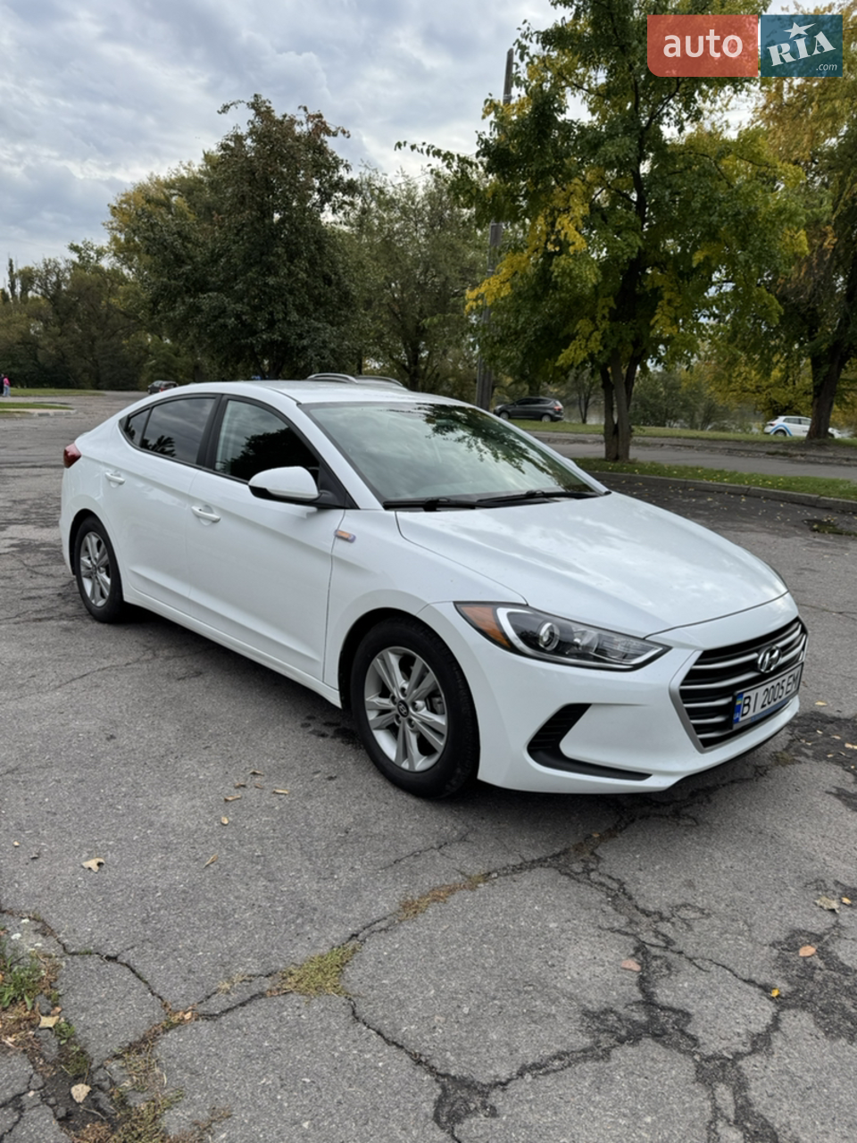 2017 Hyundai Elantra - мініатюра 22