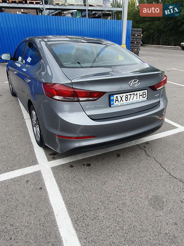 Седан Hyundai Elantra 2018 в Дніпрі