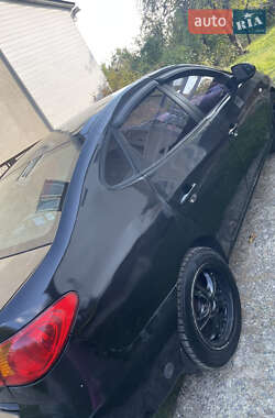 Седан Hyundai Elantra 2008 в Ужгороді