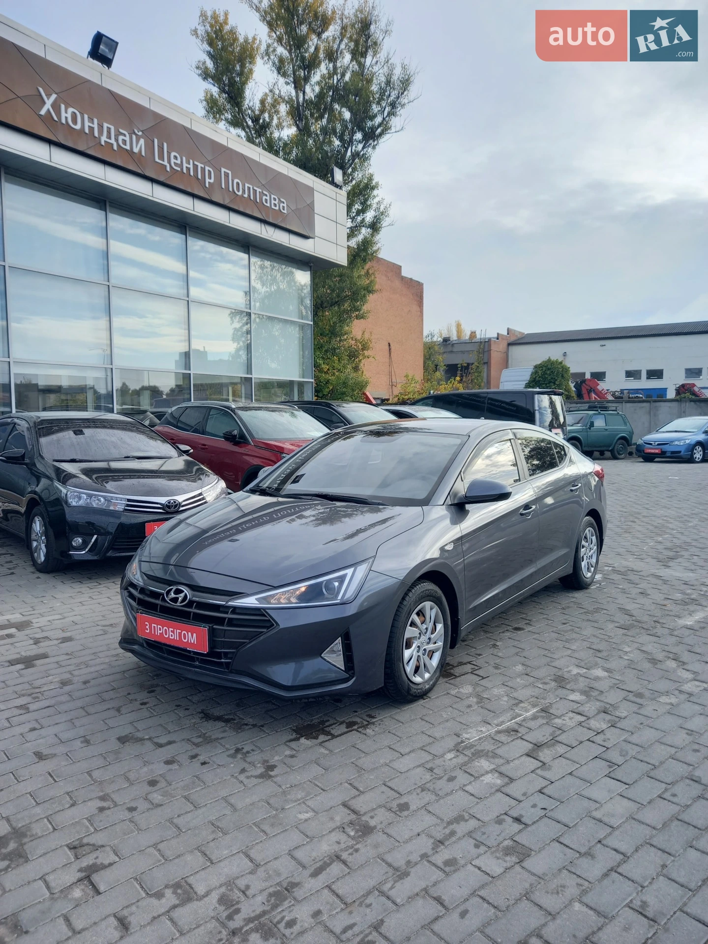 2019 Hyundai Elantra - фото 1