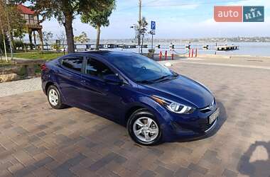 Седан Hyundai Elantra 2013 в 