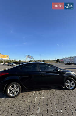 Седан Hyundai Elantra 2013 в 