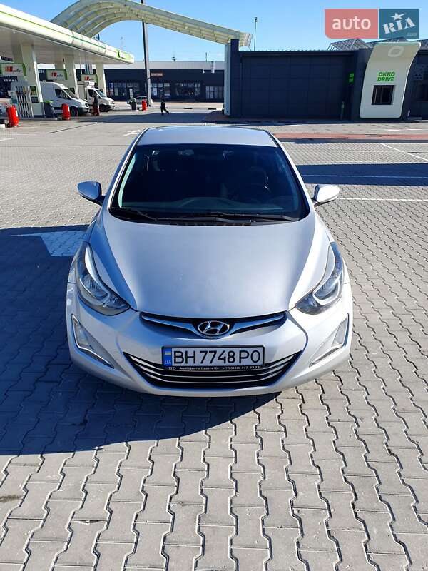 Купе Hyundai Elantra 2014 в Киеве фото 10 Купе Hyundai Elantra 2014 в Киеве