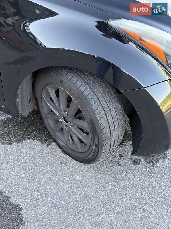 Седан Hyundai Elantra 2014 в Киеве