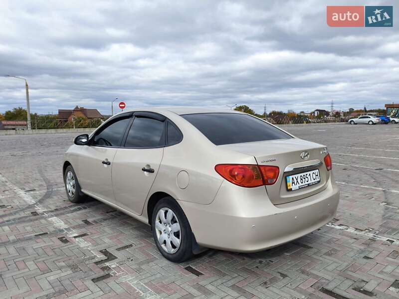 Седан Hyundai Elantra 2010 в Харькове фото 5 Седан Hyundai Elantra 2010 в Харькове
