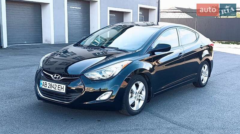 Седан Hyundai Elantra 2013 в Виннице