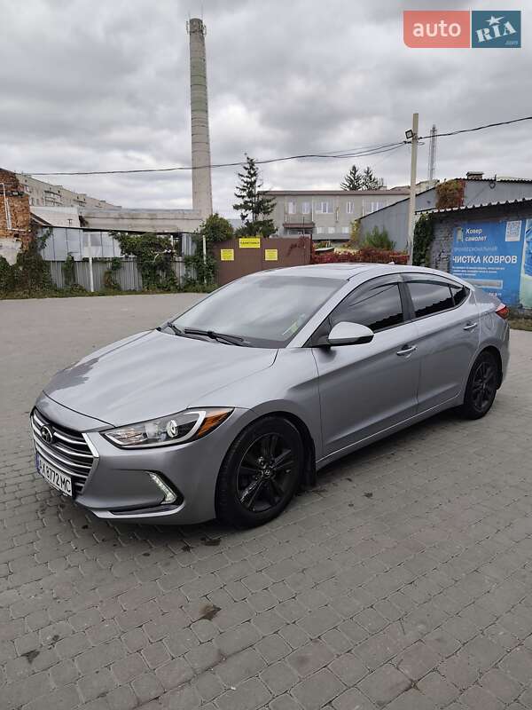 Седан Hyundai Elantra 2016 в Харкові