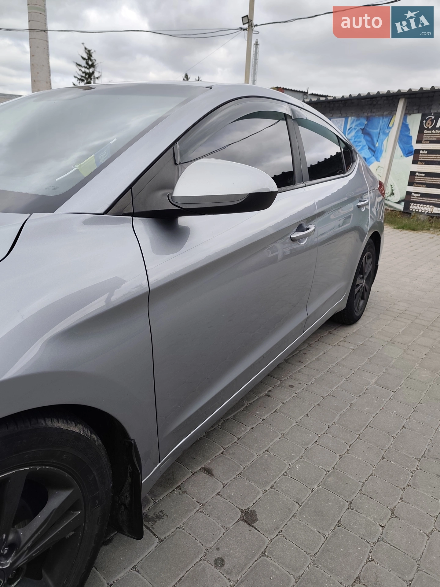 2016 Hyundai Elantra - мініатюра 9