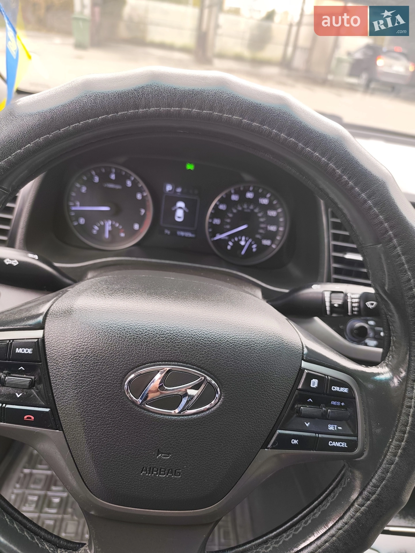 2016 Hyundai Elantra - мініатюра 25