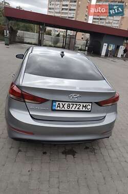 Седан Hyundai Elantra 2016 в 