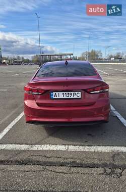 Седан Hyundai Elantra 2017 в 