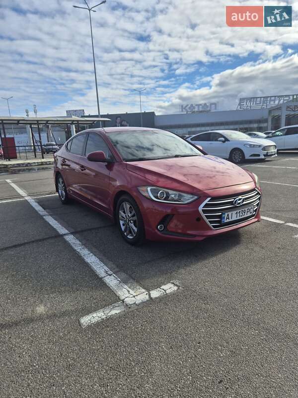 Седан Hyundai Elantra 2017 в Киеве