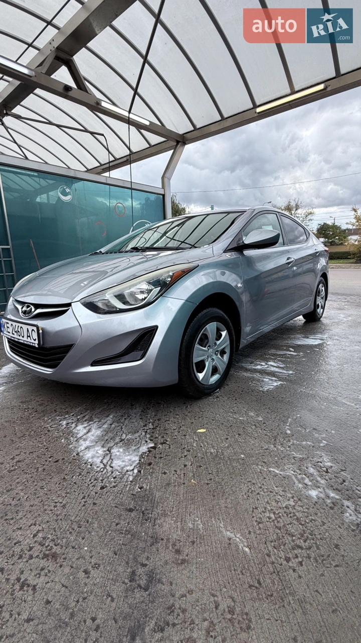 2015 Hyundai Elantra - мініатюра 10