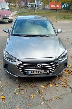 Седан Hyundai Elantra 2018 в Кропивницком