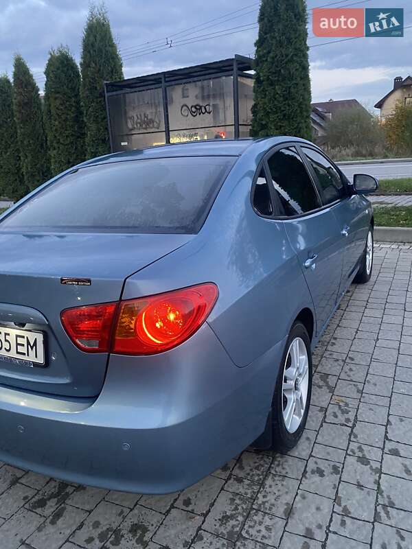 Седан Hyundai Elantra 2007 в Ивано-Франковске