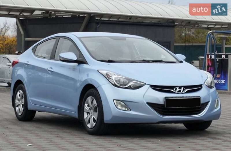 Hyundai Elantra 2011