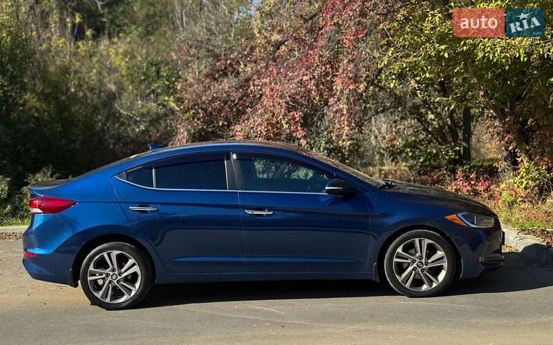 Седан Hyundai Elantra 2016 в Одесі