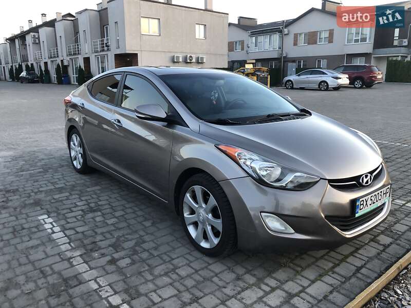 Седан Hyundai Elantra 2011 в Киеве