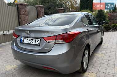 Седан Hyundai Elantra 2012 в 