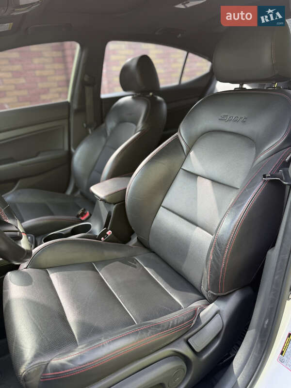 Седан Hyundai Elantra 2018 в Дубно фото 21 Седан Hyundai Elantra 2018 в Дубно