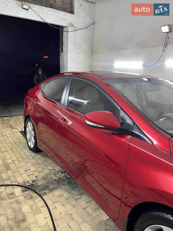Седан Hyundai Elantra 2012 в Бориславі