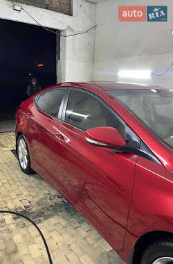 Седан Hyundai Elantra 2012 в 