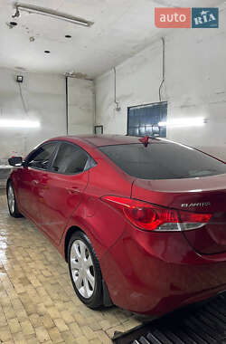 Седан Hyundai Elantra 2012 в 