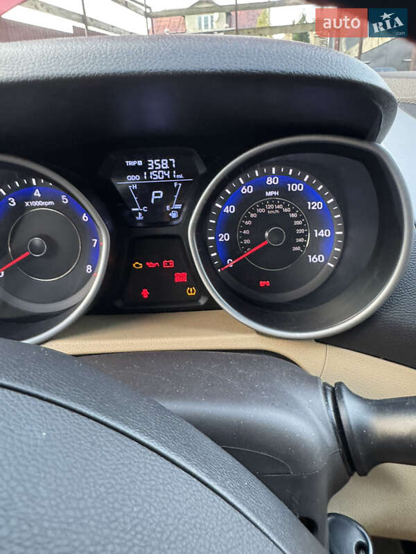 Седан Hyundai Elantra 2012 в Бориславі