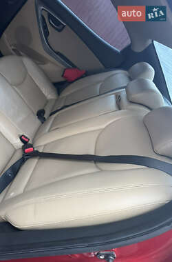 Седан Hyundai Elantra 2012 в 