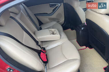 Седан Hyundai Elantra 2012 в 