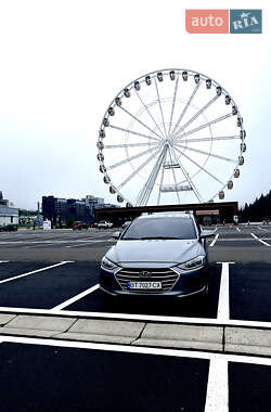 Седан Hyundai Elantra 2018 в Миколаєві