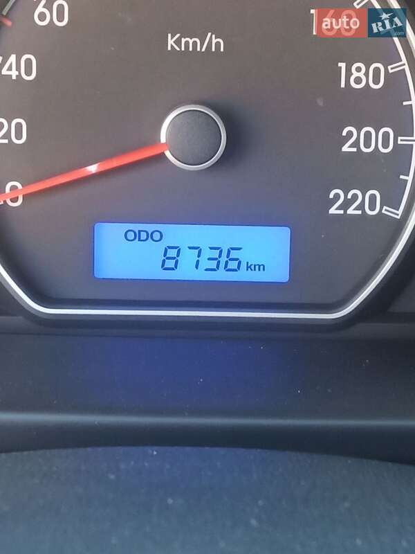 Седан Hyundai Elantra 2010 в Кам'янському фото 4 Седан Hyundai Elantra 2010 в Кам'янському